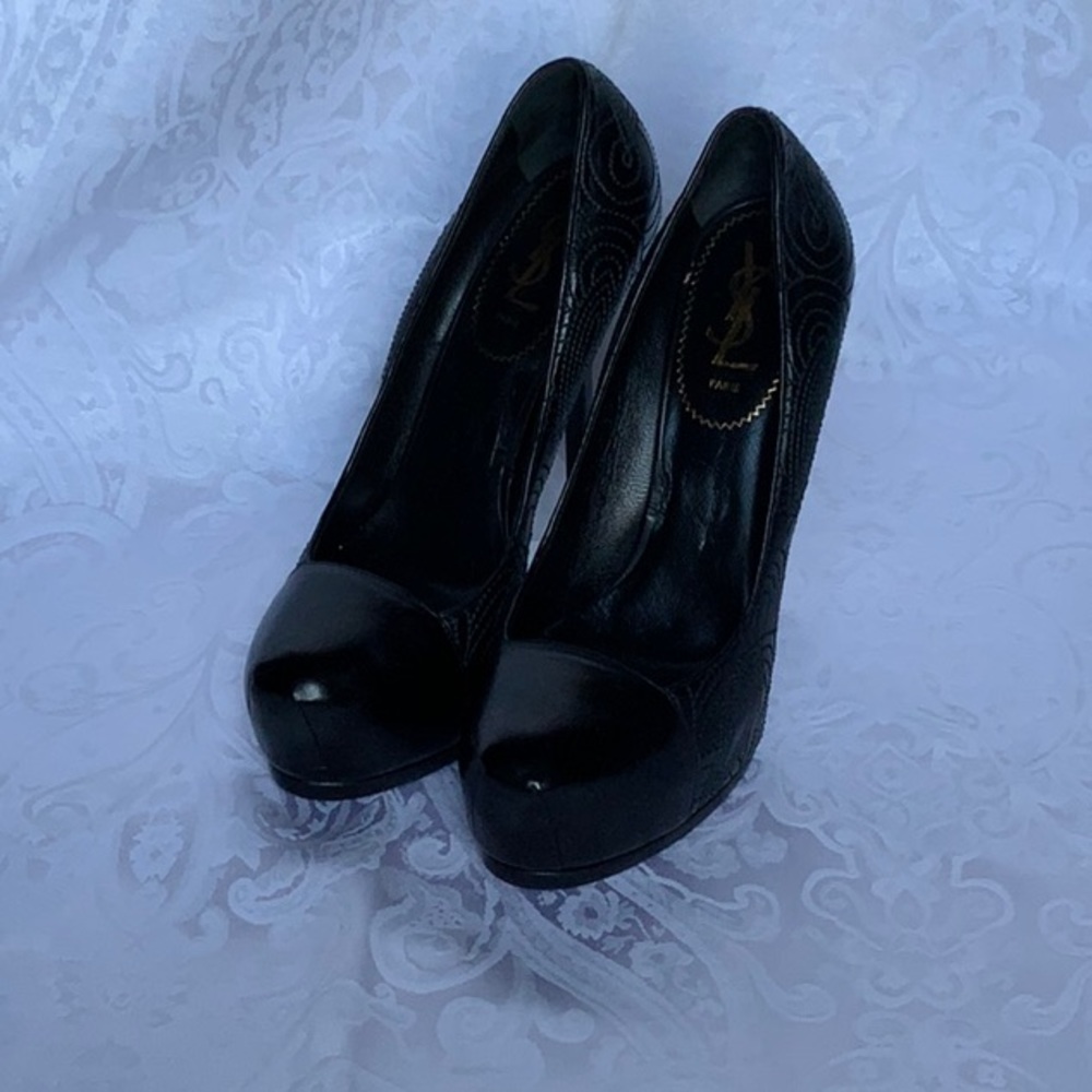 YSL size 9 hiils,